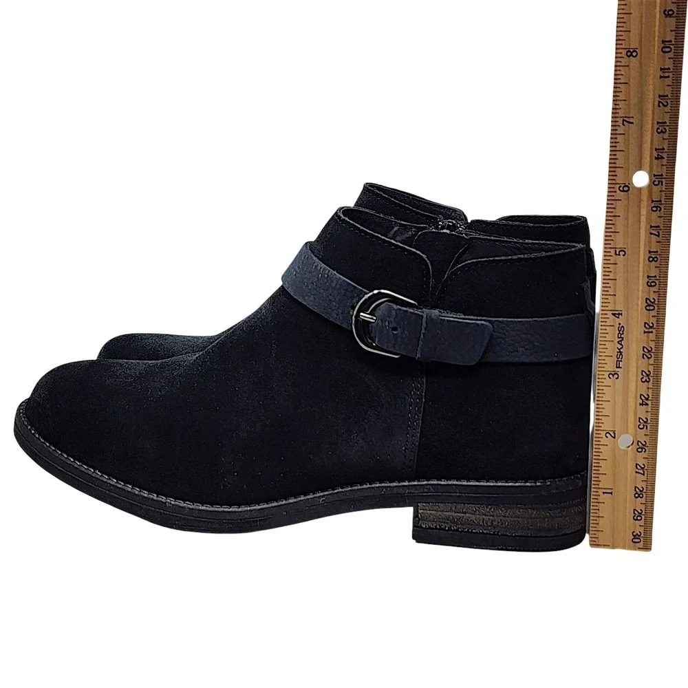 Clarks msrp $130